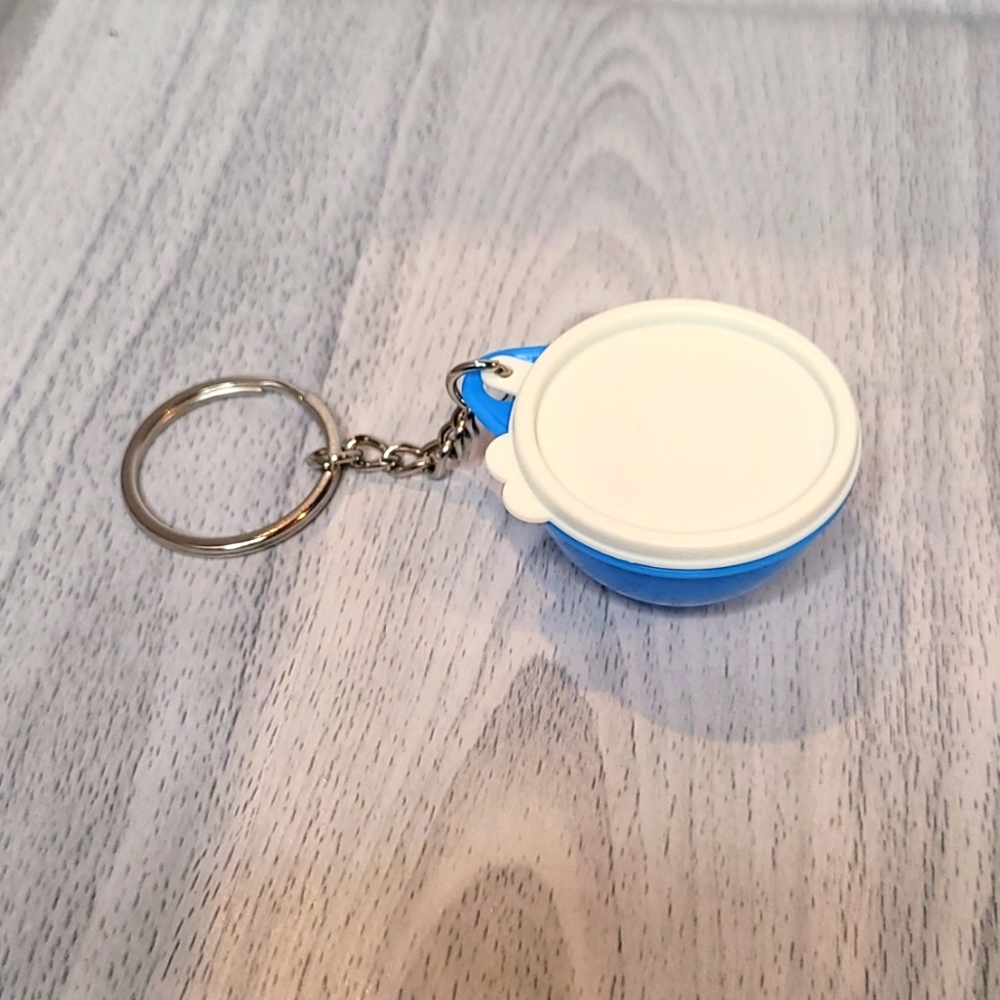 💰5$ ADD ON -Tupperware  That's a Bowl keychain New